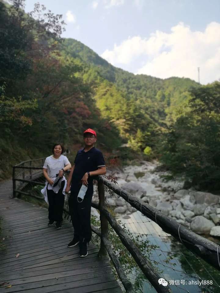 安(ān)徽深藍醫(yī)療旅行活動走起,深藍醫(yī)療,深藍young,深藍風采,深藍 安(ān)徽深藍醫(yī)療旅行活動走起,深藍醫(yī)療,深藍young,深藍風采,深藍