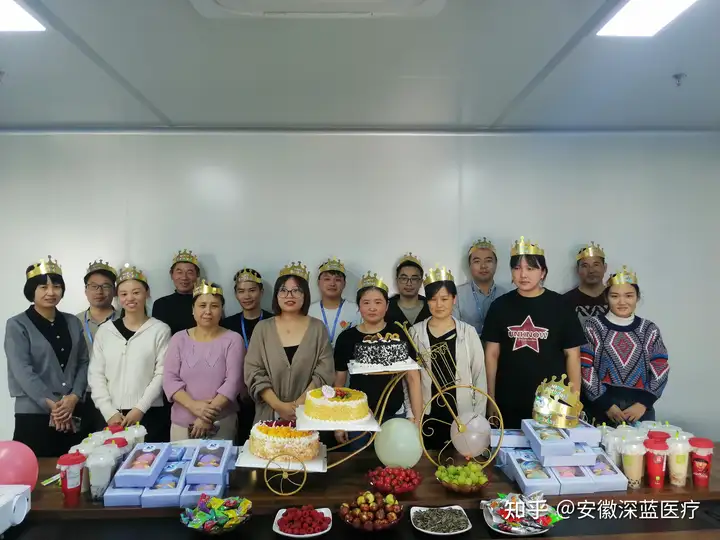深藍醫(yī)療23年第三季度集體(tǐ)生日會合照01,深藍醫(yī)療,深藍,DEEPBLUE 深藍醫(yī)療23年第三季度集體(tǐ)生日會合照01,深藍醫(yī)療,深藍,DEEPBLUE